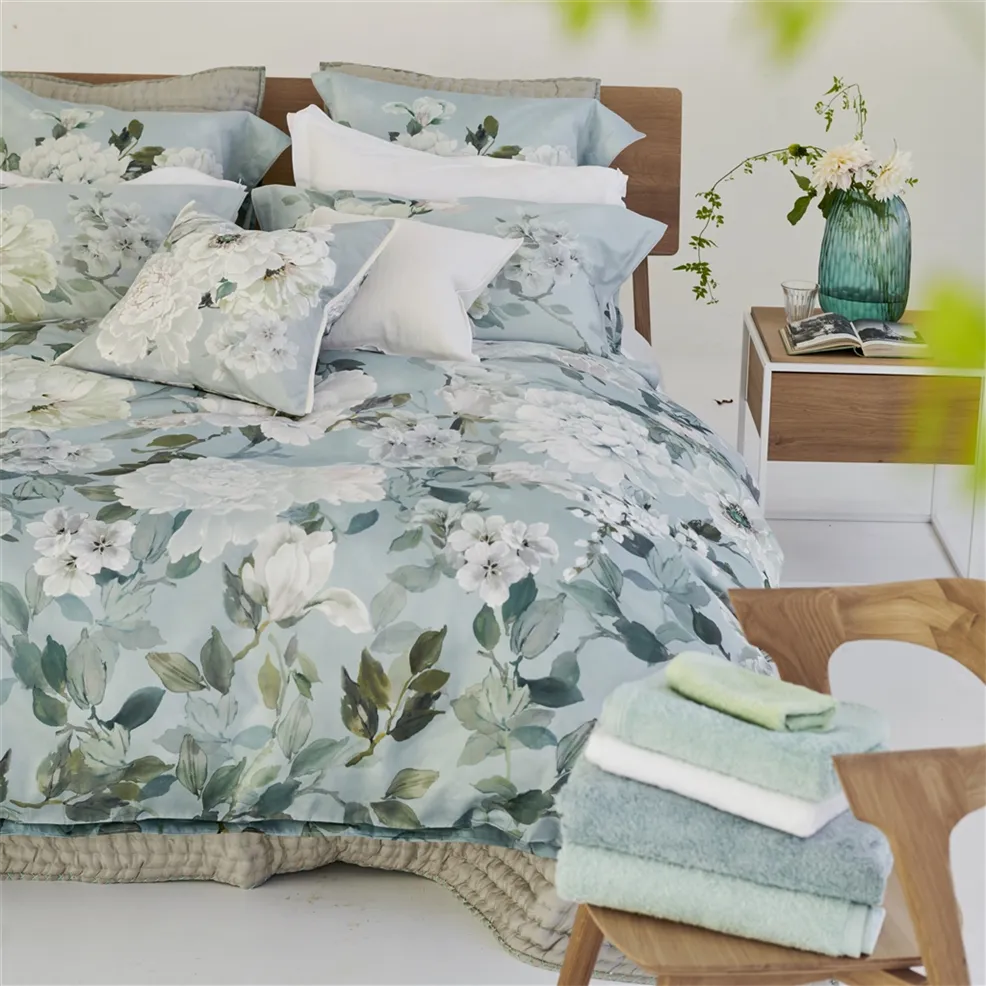 Shop More, Save More Designers Guild Fleurs Blanche Platinum Duvet