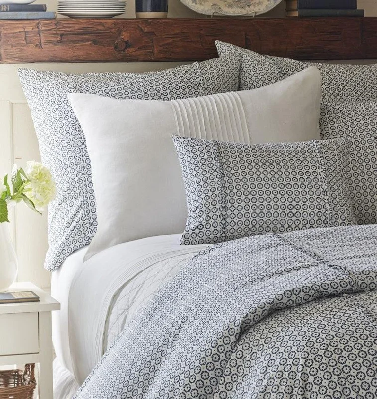 Shop & Save Taylor Linens Carolina Indigo Duvet