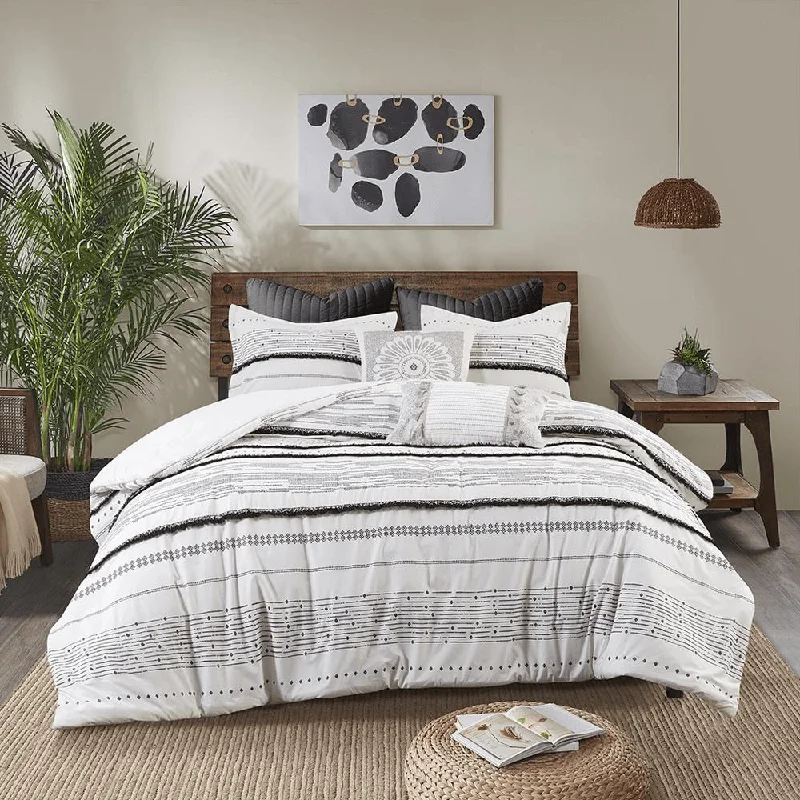 Weekend Clearance Event 100% Cotton Duvet Cover Set w/Trims -3 pcs. (King/Cal King) Weekend Clearance Event 100% Cotton Duvet Cover Set w/Trims -3 pcs. (King/Cal King)
