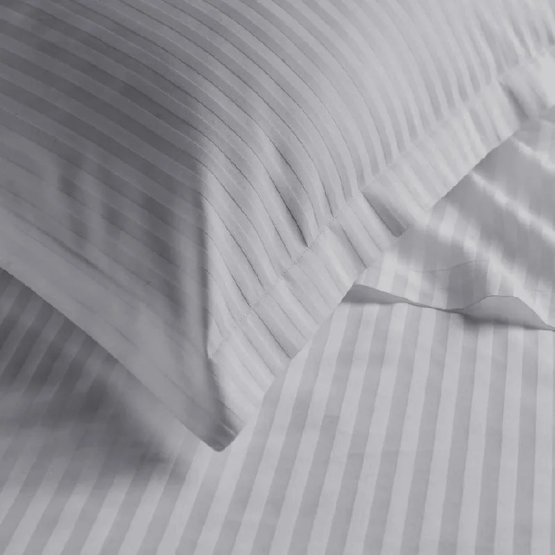 Weekend Shopping Rush 4-Piece Duvet Cover 100% Cotton (1 Duvet Cover + 1 Fitted Sheet + 2 Pillow Cases) Queen 160x220cm Grey Weekend Shopping Rush 4-Piece Duvet Cover 100% Cotton (1 Duvet Cover + 1 Fitted Sheet + 2 Pillow Cases) Queen 160x220cm Grey