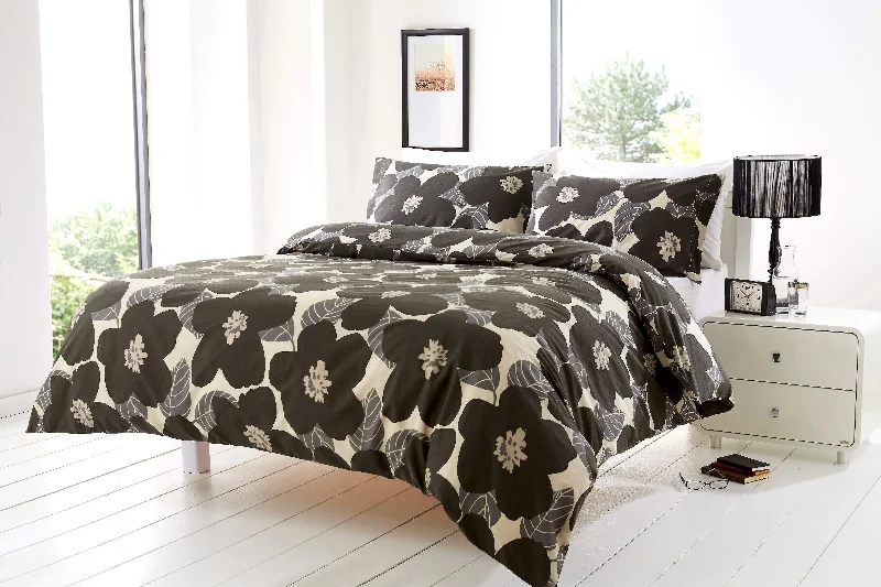 Weekend Steals and Deals Bloomsbury Floral Poppy King Size Cotton Rich Duvet Set Elegant Luxury Quilt Cover and Pillow Cases Vibrant Bold Colours Bedroom Essentials by OLIVIA ROCCO