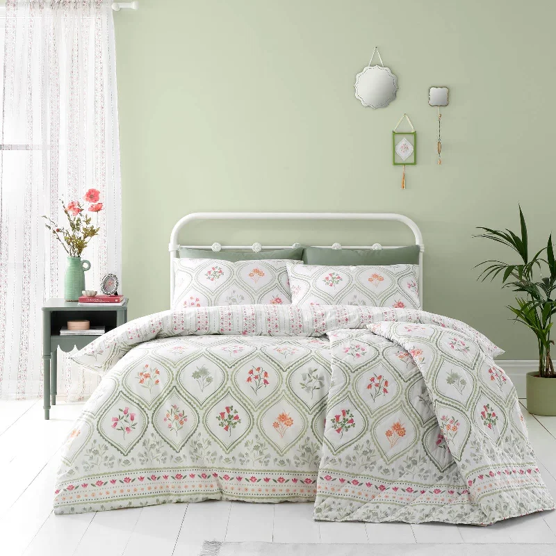 Weekend Deal Fever Cameo Floral Duvet Cover Set