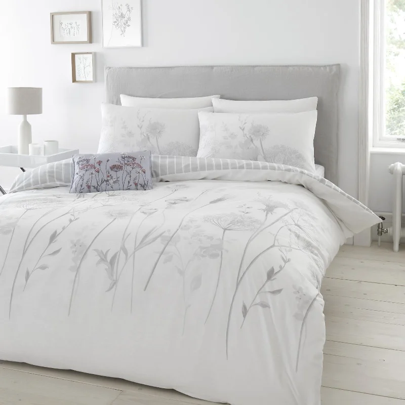 Crazy Price Cuts Meadowsweet Floral Duvet Cover Set White