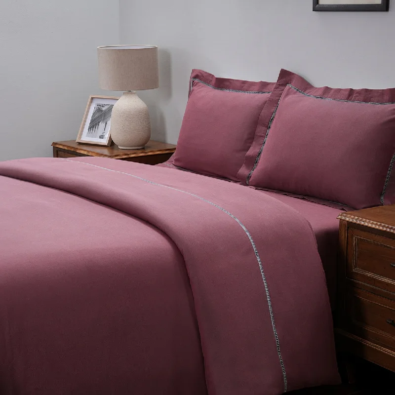 Shop & Save More Emmie Made With Egyption Cotton Ultra Soft Red Duvet Cover with Pillow Case Shop & Save More Emmie Made With Egyption Cotton Ultra Soft Red Duvet Cover with Pillow Case