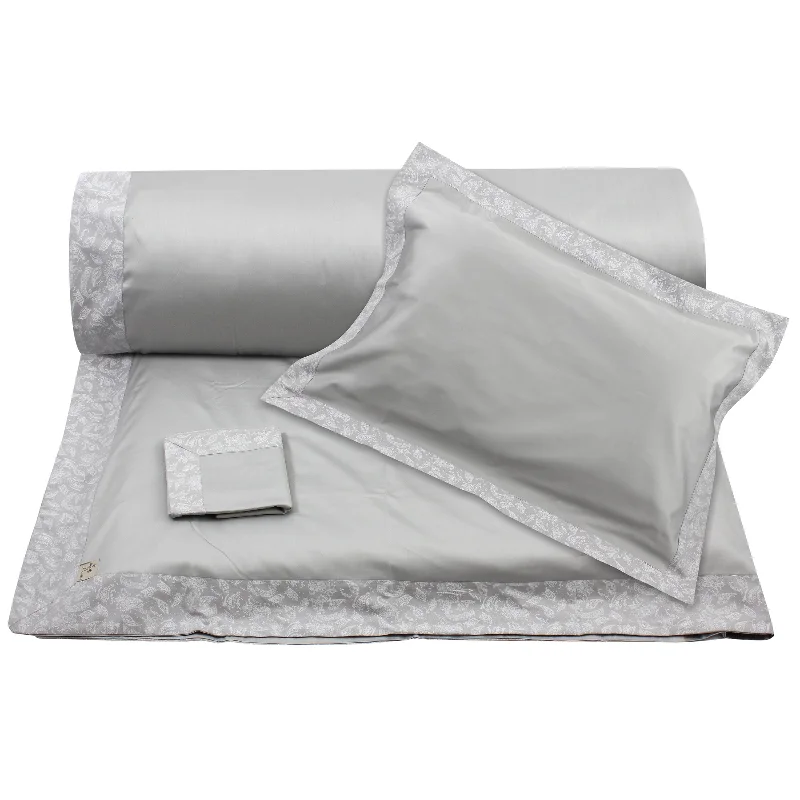 Weekend Markdown Madness Grey Paisley Duvet + Pillowcases (600 TC)