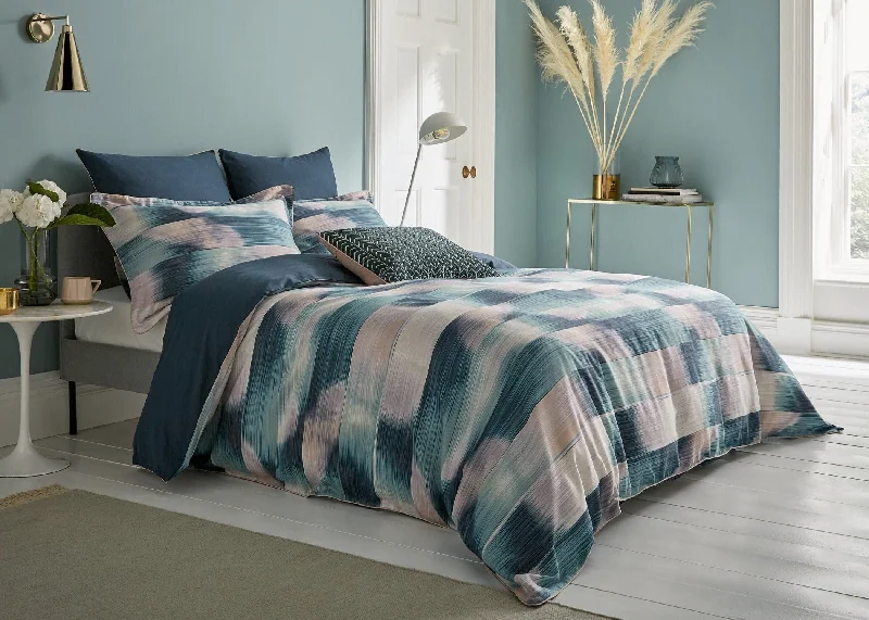Weekend Savings Bonanza Harlequin "Oscillation" Duvet Cover and Pillowcase