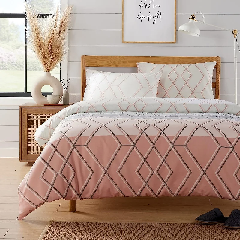 Weekend Shopping Spree Havanna Geo Reversible Luxury Cotton Blend Duvet Cover Set with Pillowcases in Pink and Teal Single Double King by OLIVIA ROCCO Weekend Shopping Spree Havanna Geo Reversible Luxury Cotton Blend Duvet Cover Set with Pillowcases in Pink and Teal Single Double King by OLIVIA ROCCO