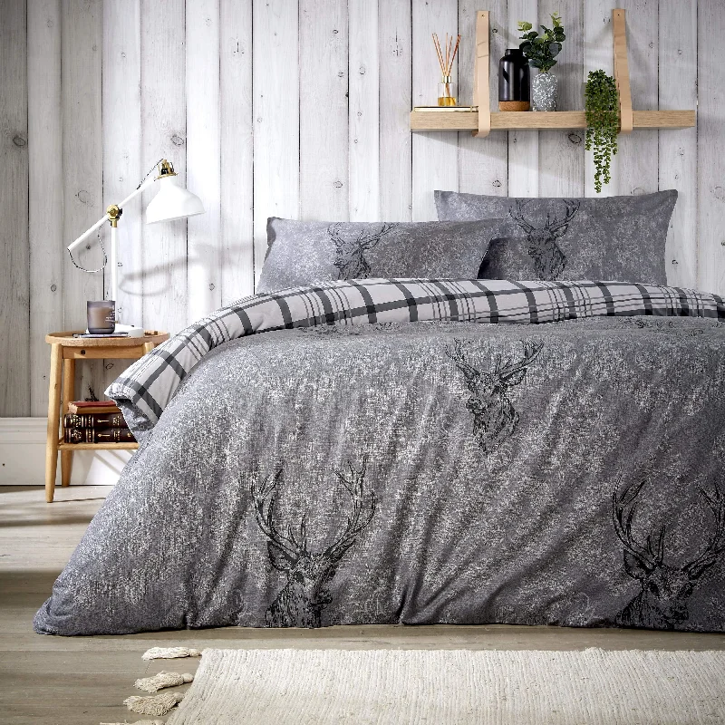Weekend Flash Offers Highland Stag Reversible Tartan Check Super Soft Cotton Duvet Set Luxury Bedding for Cosy Home Décor in Single Double King Sizes by OLIVIA ROCCO Weekend Flash Offers Highland Stag Reversible Tartan Check Super Soft Cotton Duvet Set Luxury Bedding for Cosy Home Décor in Single Double King Sizes by OLIVIA ROCCO