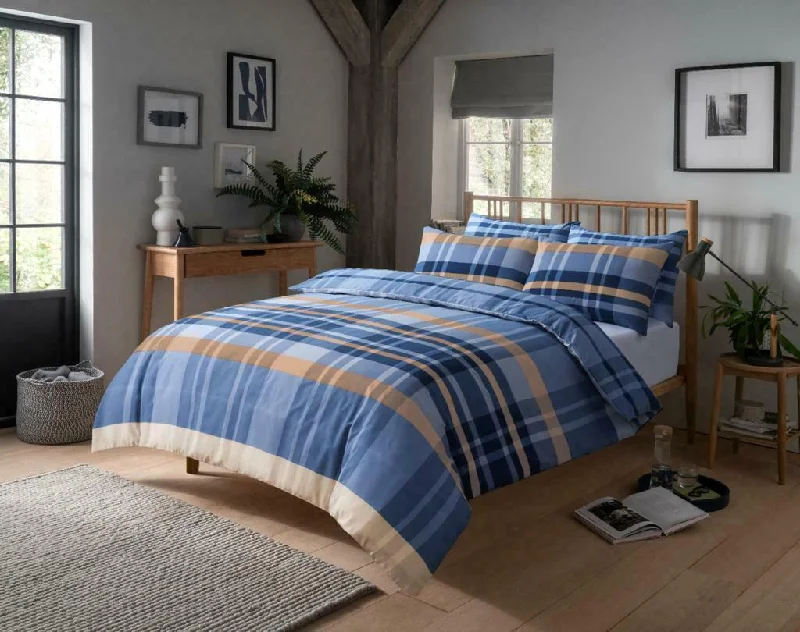 Weekend Bargain Time Hudson Luxurious Cotton Rich Duvet Set with Reversible Check Design and Vibrant Colours in Single Double and King Sizes for Modern Bedroom Decor by OLIVIA ROCCO Weekend Bargain Time Hudson Luxurious Cotton Rich Duvet Set with Reversible Check Design and Vibrant Colours in Single Double and King Sizes for Modern Bedroom Decor by OLIVIA ROCCO
