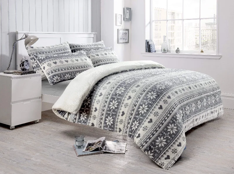 Weekend Offers Galore Nordic Fair Isle Reversible Teddy Fleece Duvet Set Plush Faux Fur Bedding with Pillowcases Warm Winter Decor by OLIVIA ROCCO Weekend Offers Galore Nordic Fair Isle Reversible Teddy Fleece Duvet Set Plush Faux Fur Bedding with Pillowcases Warm Winter Decor by OLIVIA ROCCO