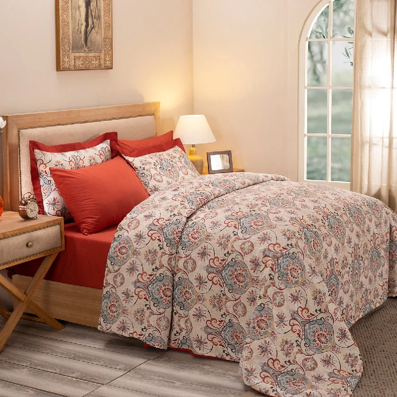 Only for You Nouveau Tradition Lawn Rerun Red Duvet Cover with Pillow Case