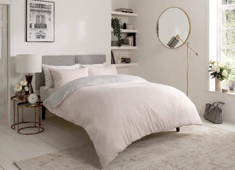 Unbeatable Offer Chambray Reversible Duvet Set Luxurious Cotton Rich Bedding in Elegant Greys and Pinks Available in Single Double and King Sizes by OLIVIA ROCCO Unbeatable Offer Chambray Reversible Duvet Set Luxurious Cotton Rich Bedding in Elegant Greys and Pinks Available in Single Double and King Sizes by OLIVIA ROCCO