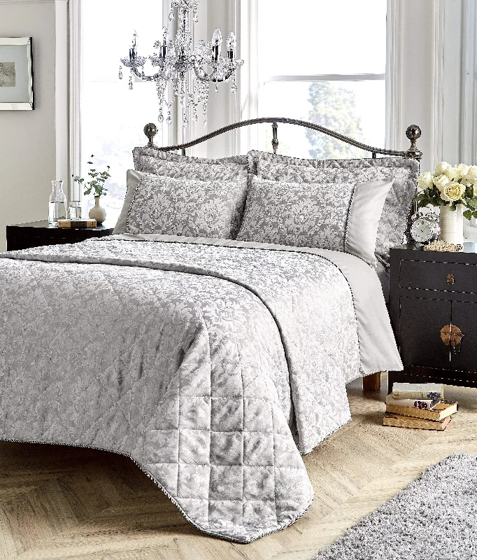 Weekend Shopping Deals Galore Savoy Luxurious Hand Woven Jacquard Cotton Quilt Cover Duvet Sets OEKO-TEX Certified High-Quality Bedding Multiple Sizes and Colours by OLIVIA ROCCO Weekend Shopping Deals Galore Savoy Luxurious Hand Woven Jacquard Cotton Quilt Cover Duvet Sets OEKO-TEX Certified High-Quality Bedding Multiple Sizes and Colours by OLIVIA ROCCO