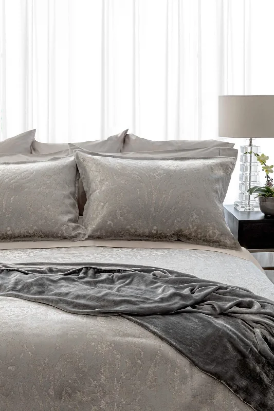 Unbeatable Offer Contessa Duvet Cover
