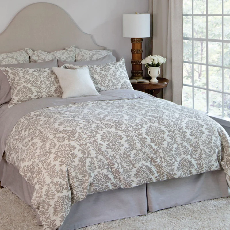Weekend Sale Frenzy Nera Duvet Cover