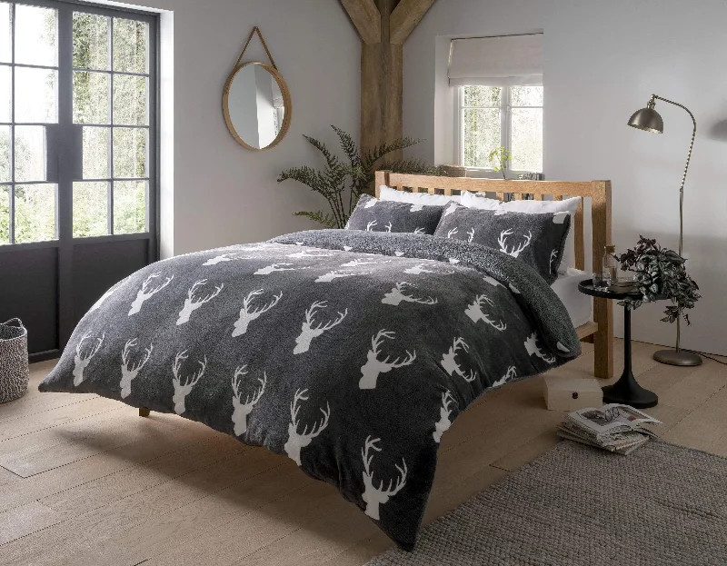 Unbeatable Prices Stag Reversible Teddy Faux Fur Fleece Duvet Set Super Soft Charcoal Grey Warm Bedding OEKO-TEX Certified Available in Single Double King Sizes by OLIVIA ROCCO Unbeatable Prices Stag Reversible Teddy Faux Fur Fleece Duvet Set Super Soft Charcoal Grey Warm Bedding OEKO-TEX Certified Available in Single Double King Sizes by OLIVIA ROCCO