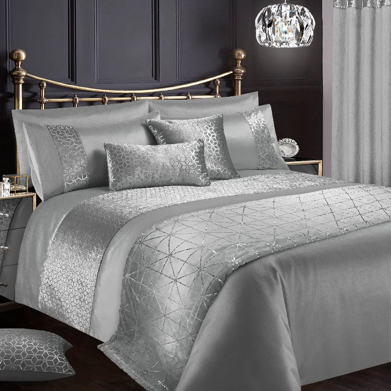 Flash Offer Intimates Vera Geometric Crushed Velvet Silver Duvet Cover & Pillowcase Set Flash Offer Intimates Vera Geometric Crushed Velvet Silver Duvet Cover & Pillowcase Set