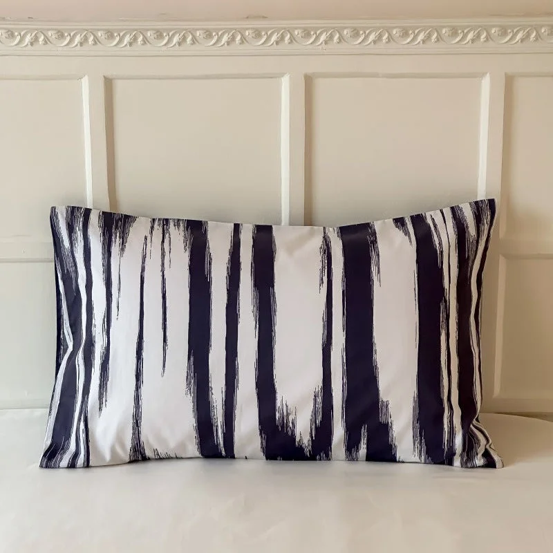 Black + White Brushstrokes
