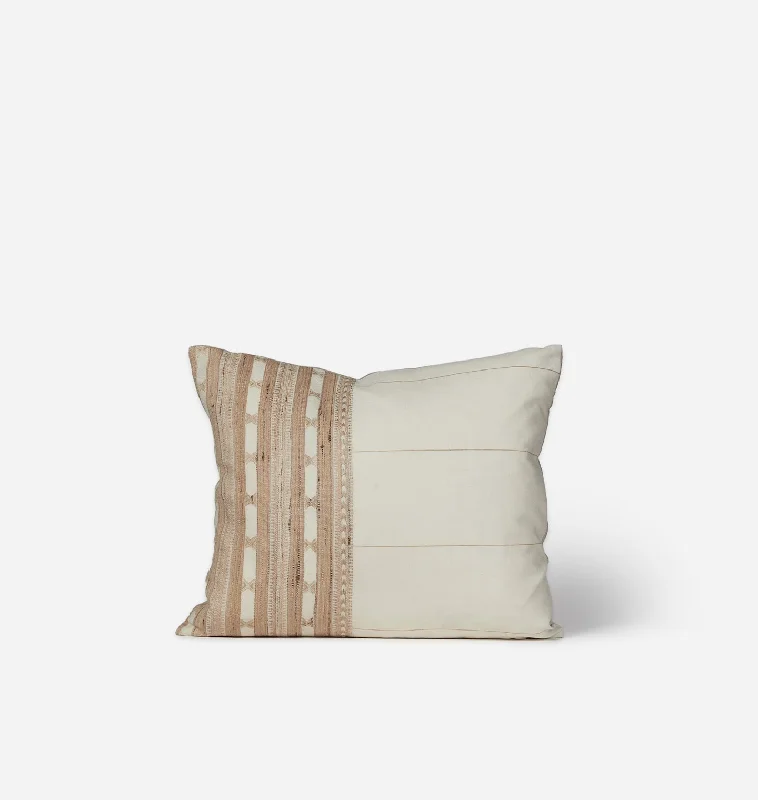 Massive Discounts Audrey Vintage Pillow 20"x17"