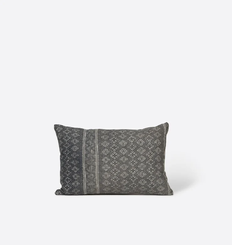 Weekend Deals Cleo Vintage Pillow 13.5" x 20"
