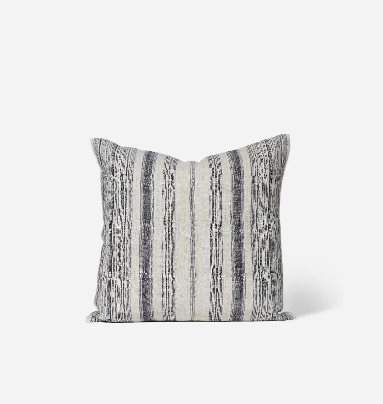 Best Offers Duke Vintage Pillow 20" x 20"