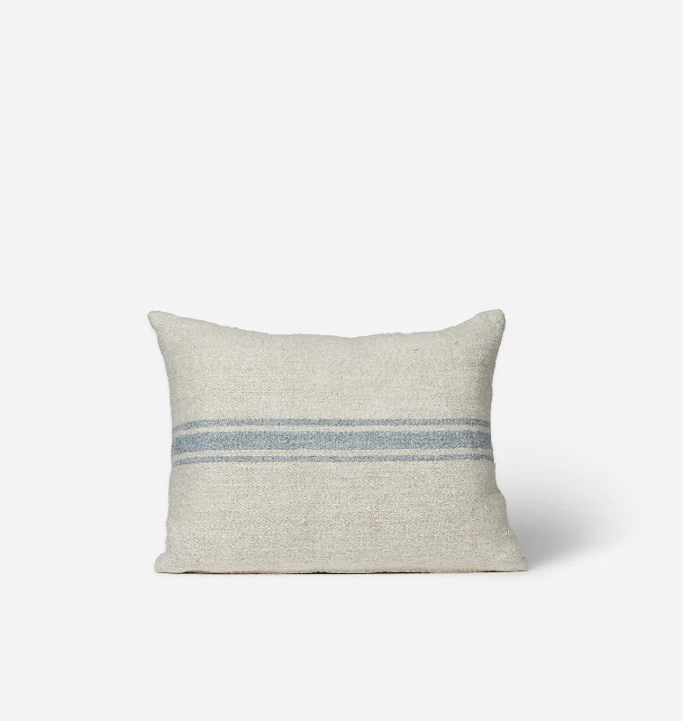 Crazy Price Cuts Gertrude Vintage Lumbar Pillow 17" x 21"
