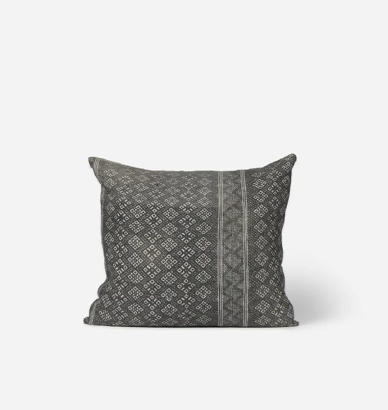 Best Price Guarantee Johann Vintage Pillow 18" x 21"