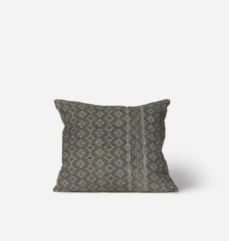 Grab It Now Jose Vintage Lumbar Pillow 18" x 20"