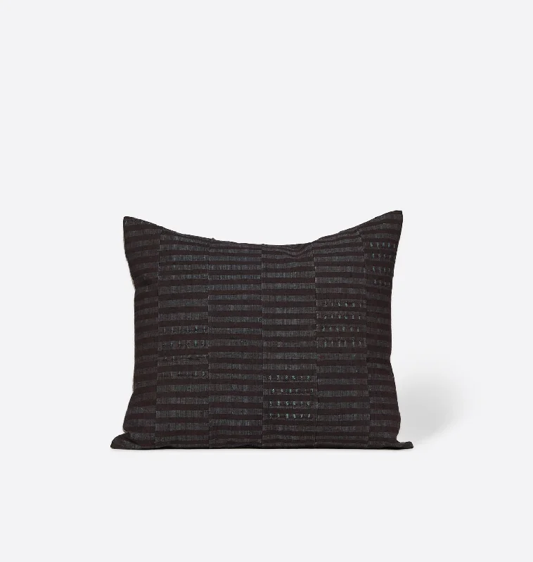 Weekend Steals Leo Vintage Pillow 19" x 22"