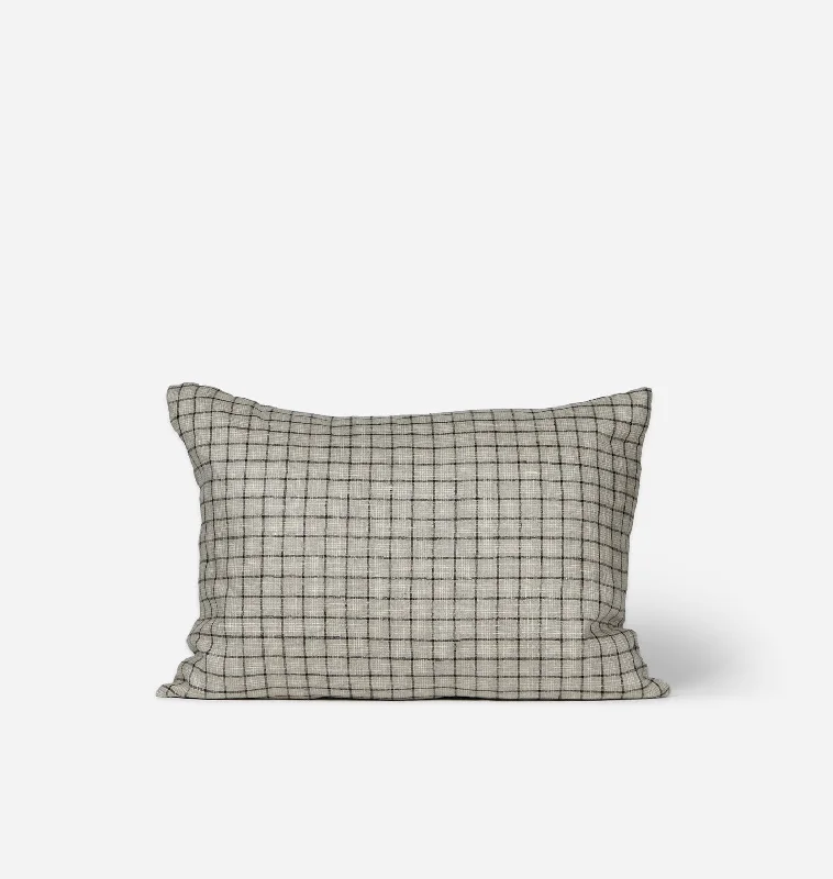 End-of-Season Sale Leyton Vintage Lumbar Pillow 16" x 22"