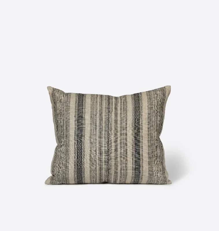 Massive Price Cuts Yvonne Vintage Pillow 20" x 23"
