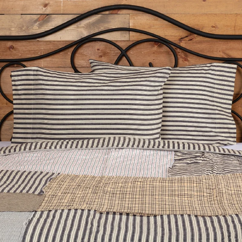 Weekend Closeout Deals Ashmont Pillow Case Set