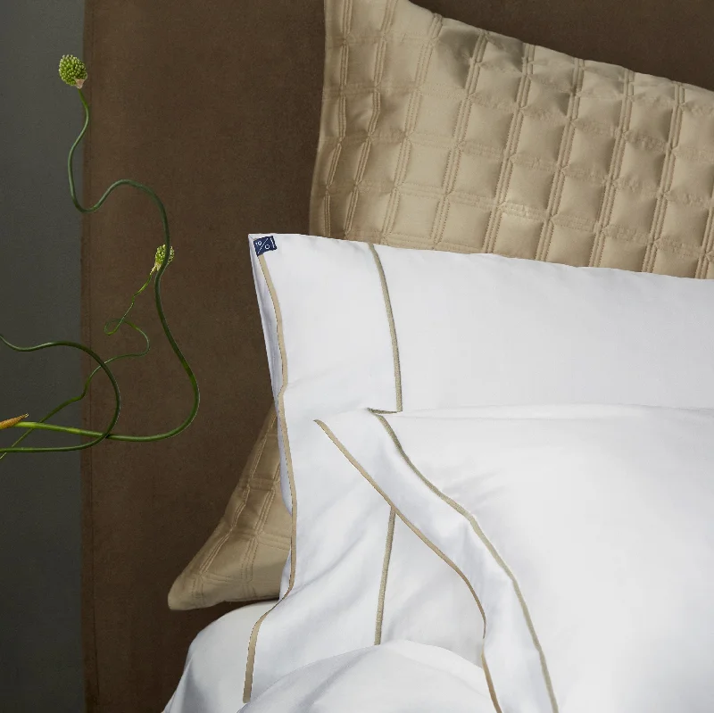 Big Bargain Bonanza Pair of Pillowcases