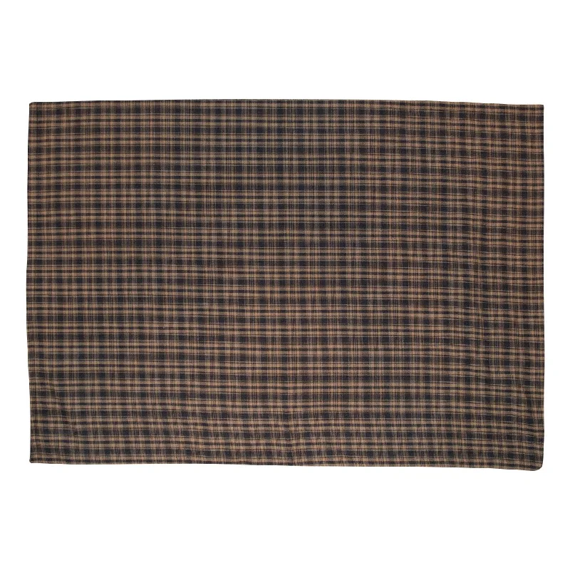 Weekend Exclusive Discounts Black and Tan Plaid Pillow Case Set