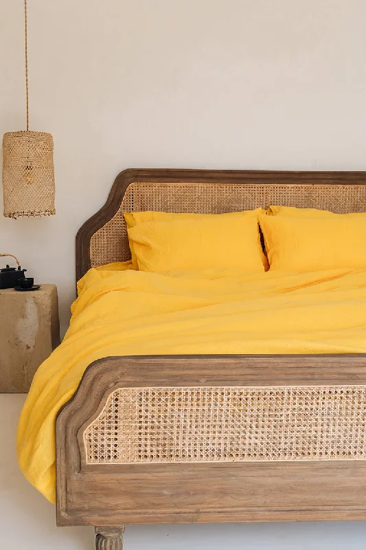 Limited Time Bargain Bright yellow pillowcase
