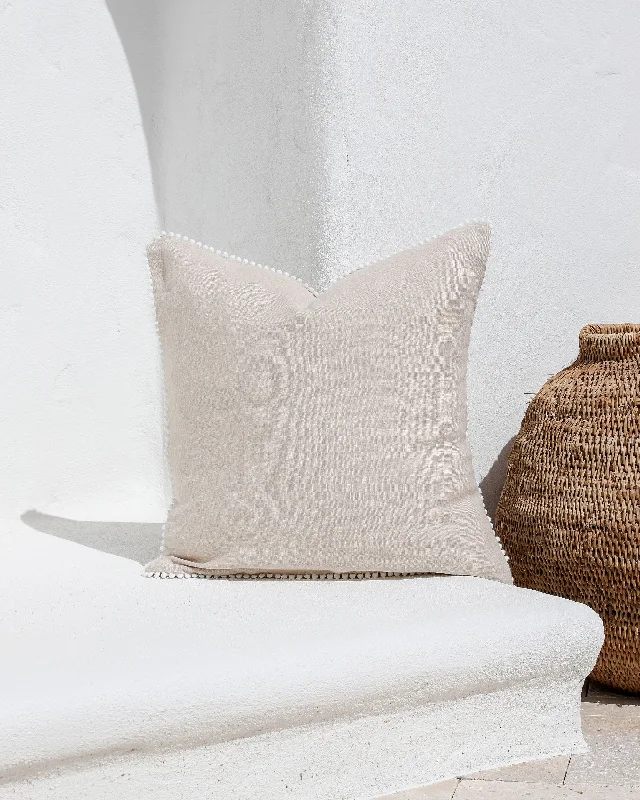 Weekend Closeout Deals Cushion cover with pom poms in Natural linen
