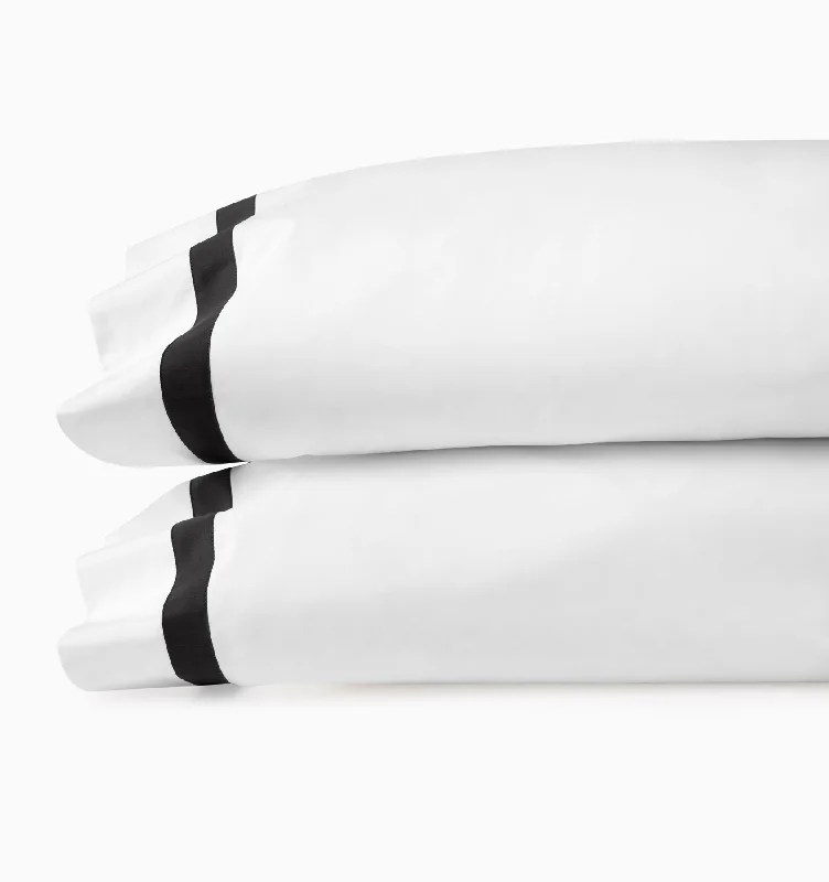 WHITE/BLACK