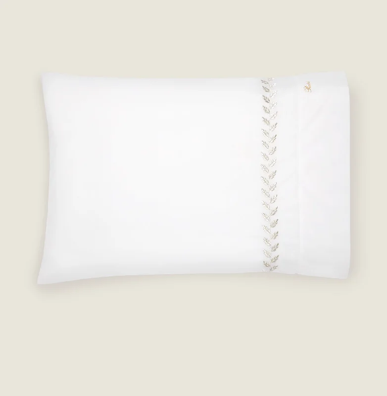 WHITE/ANTIQUE SILVER
