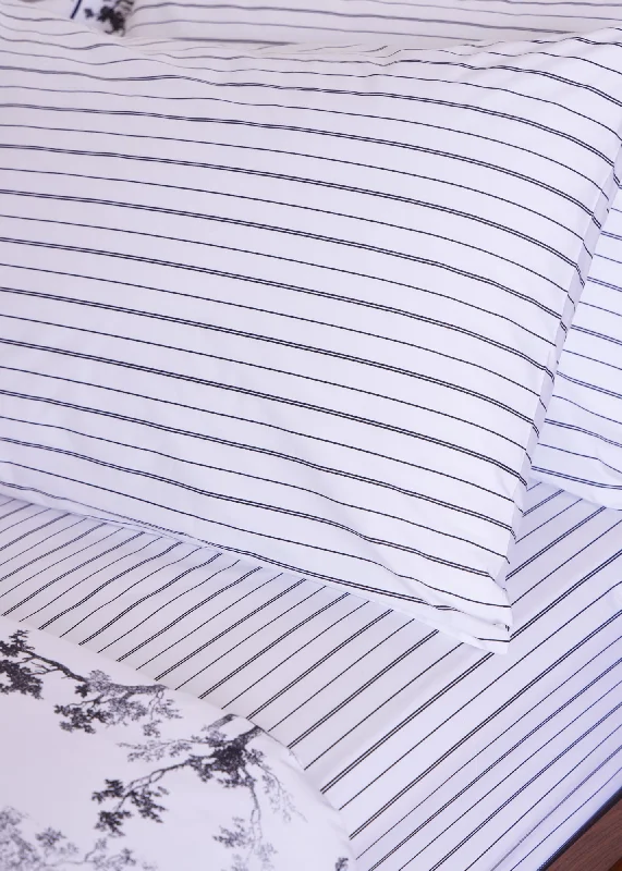 Weekend Flash Discount Foxford Black Stripe Pillowcase Set