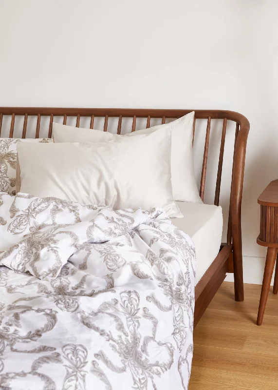Weekend Must-Have Offers Foxford Nacre Sateen Pillowcase Set