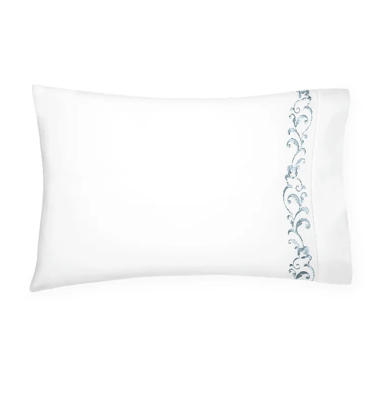 WHITE/STORM
