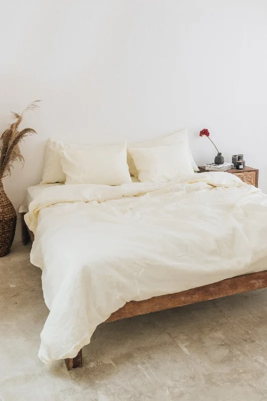 Weekend Deals Galore Ivory pillowcase