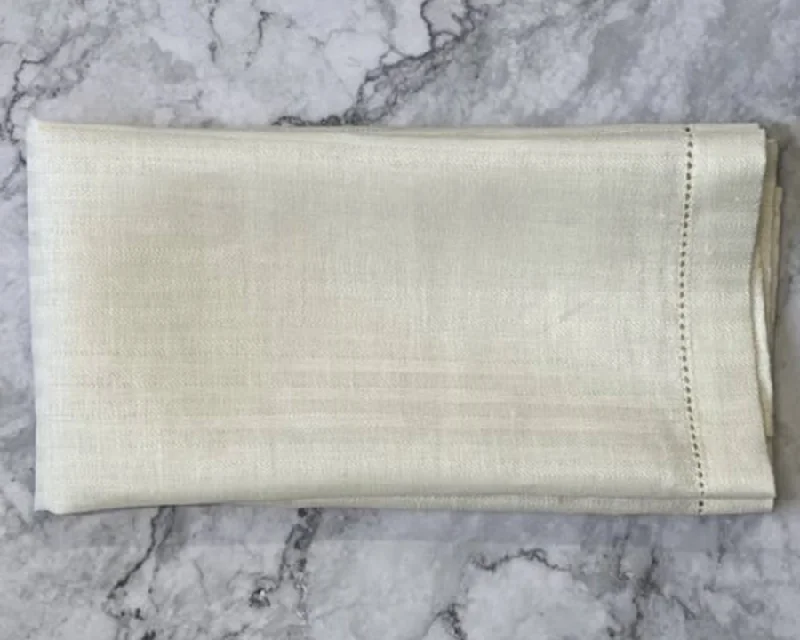 Weekend Price Breaks Luna Linen Guest Towel