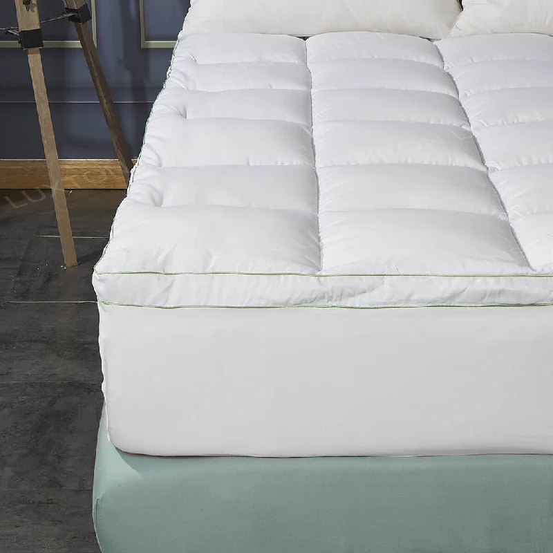 Weekend Shopping Rush Luxton 1000GSM Bamboo Mattress Topper