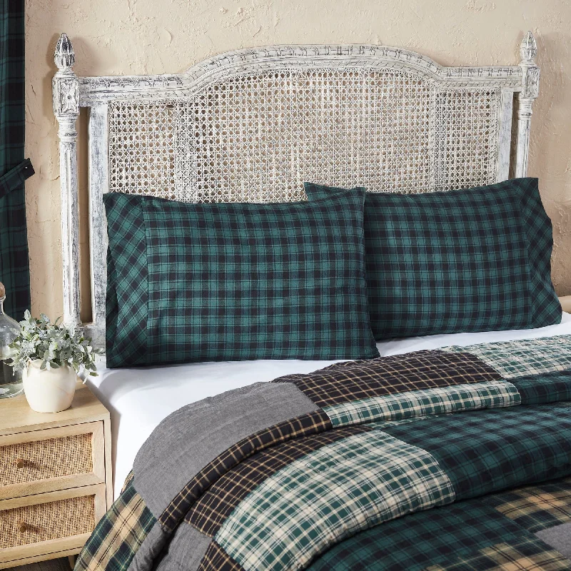 Weekend Big Discount Event Pine Grove Pillow Case Set