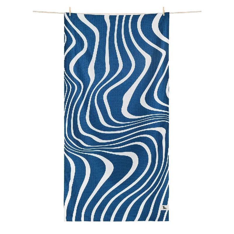 Weekend Deals Galore Dock & Bay Bath Towels - Tide Break Navy