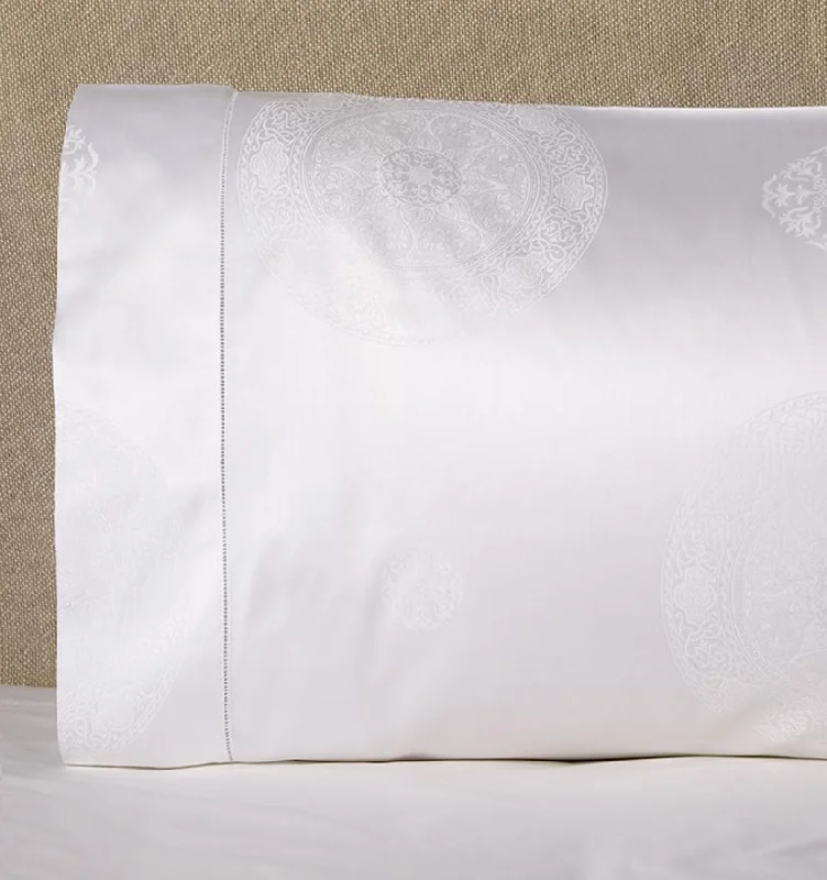 End-of-Season Sale SFERRA Giza 45 Medallion Pillowcases