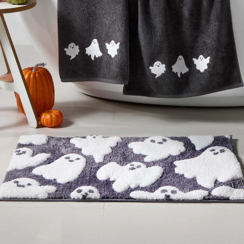Weekend Clearance Frenzy Spooky Ghosts Bath Mat