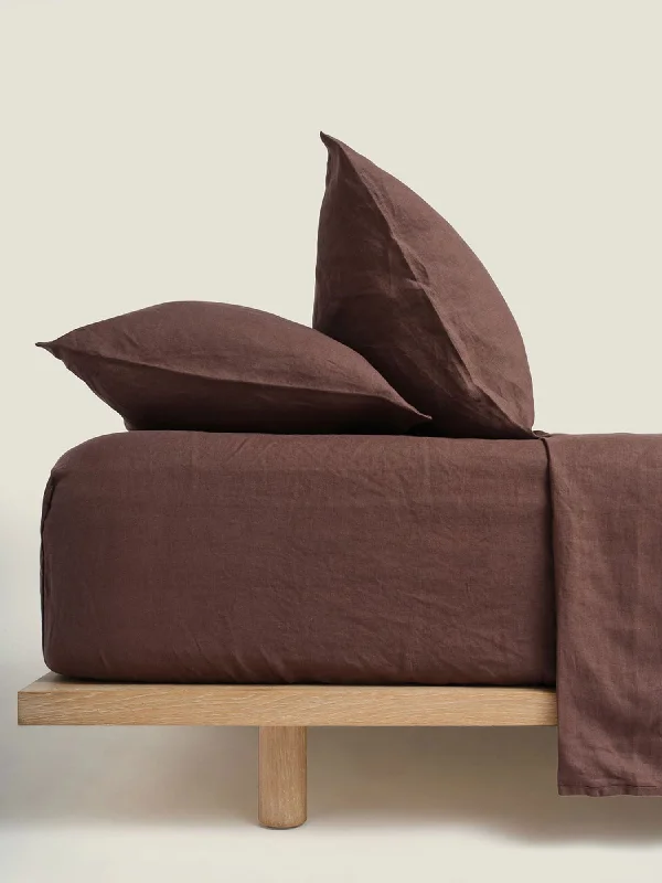Limited Time Only 100% Linen Fitted Sheet in Chocolate