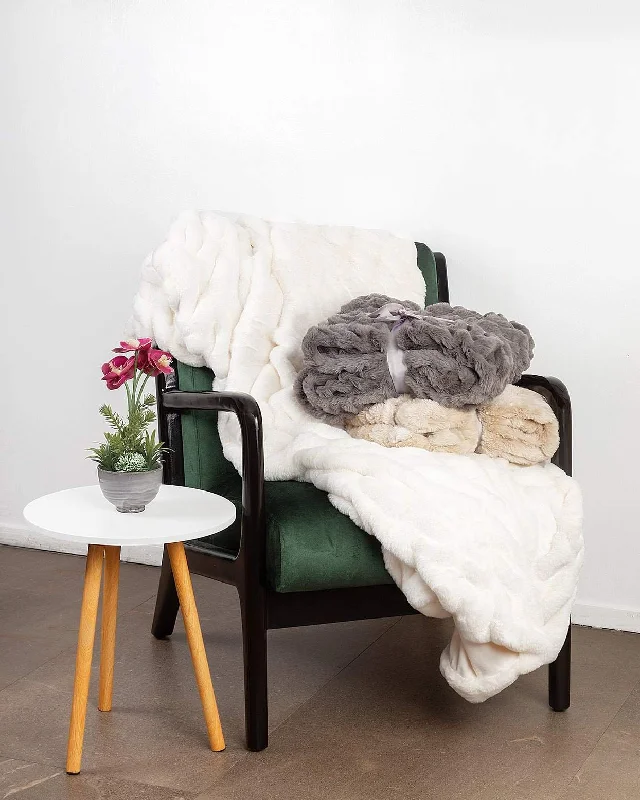 Weekend Discount Extravaganza Amelia Throw